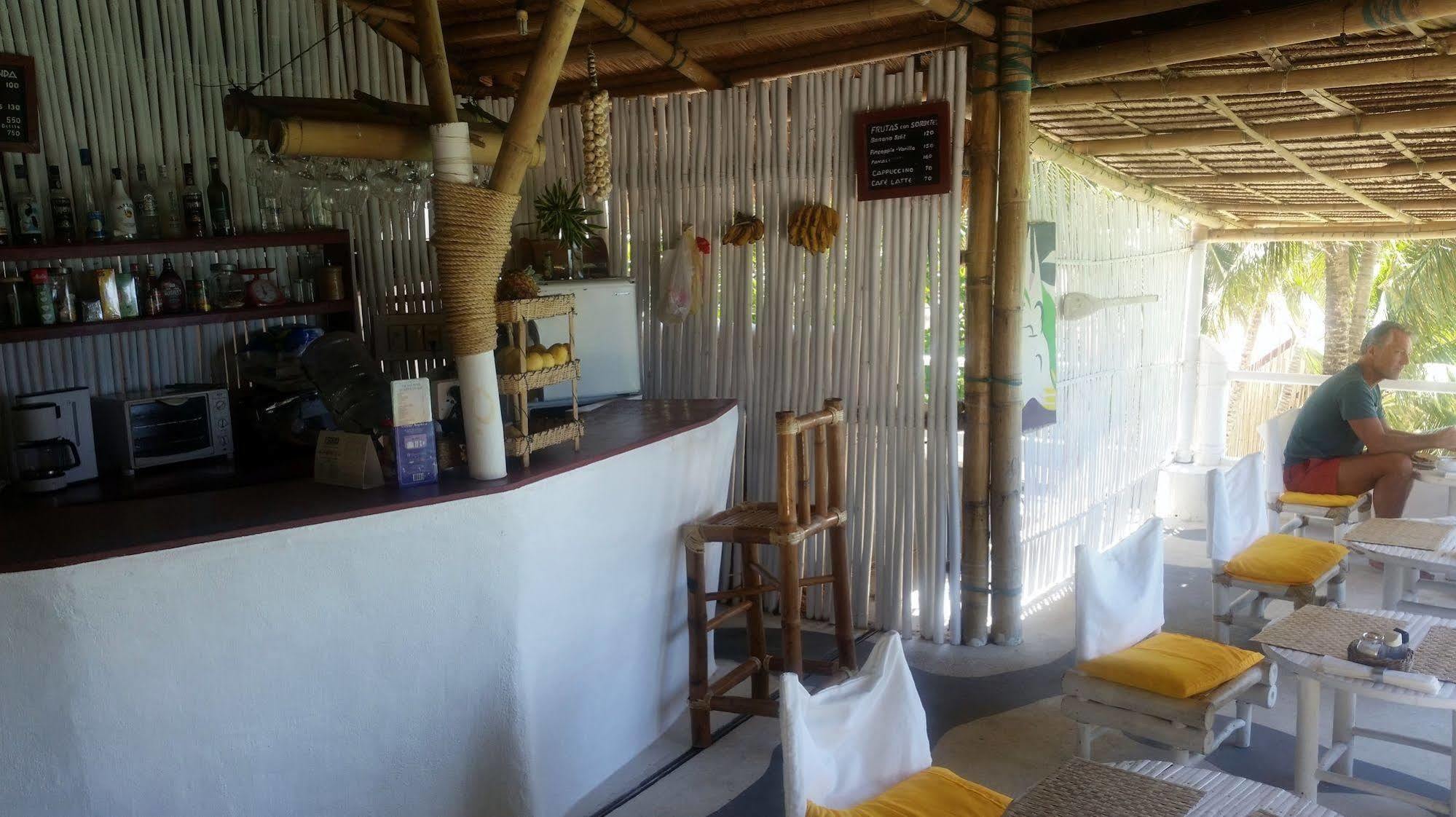 Artista Beach Villa Balabag  Екстер'єр фото