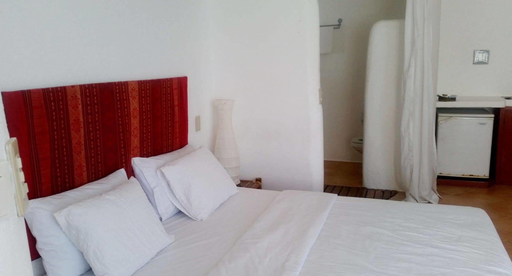 Artista Beach Villa Balabag  Екстер'єр фото
